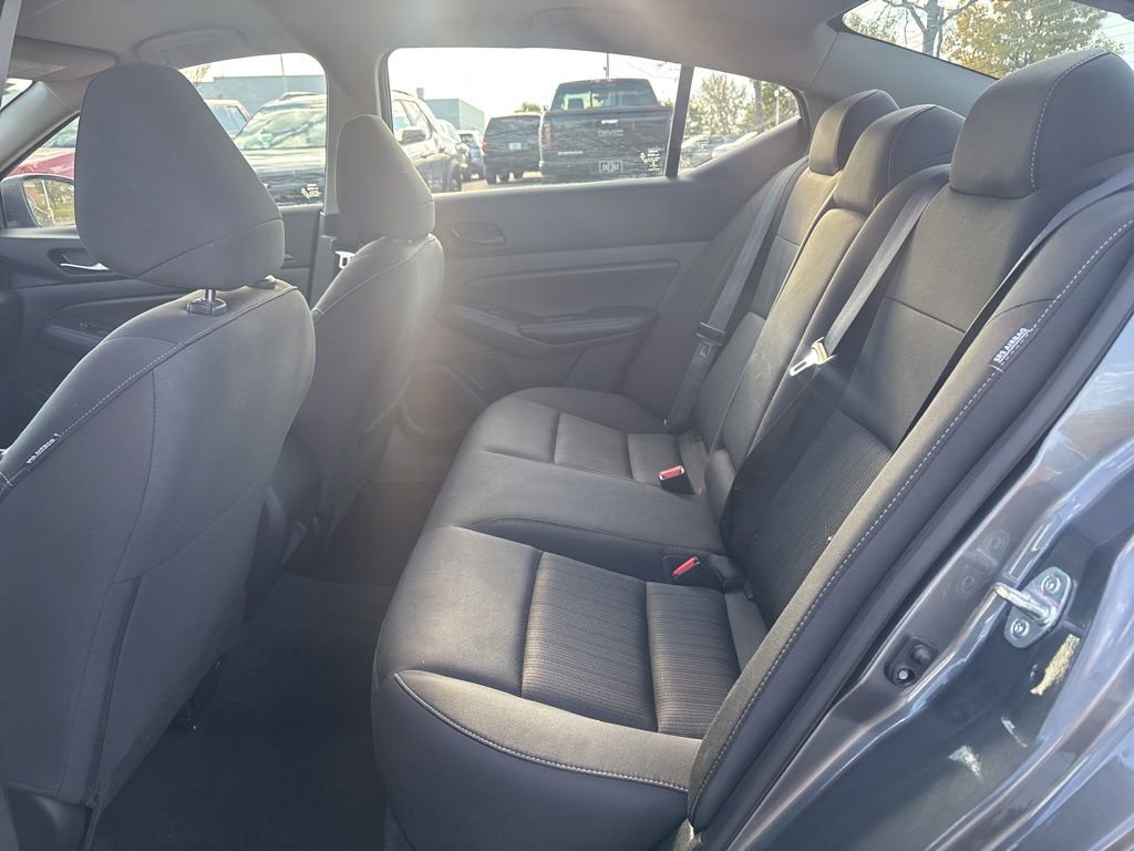 Used 2024 Nissan Altima 2.5 SV image 34