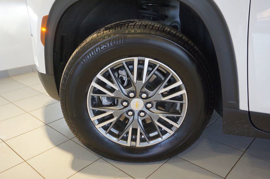 New 2025 Chevrolet Traverse LT w/ Driver Confidence Package image 27