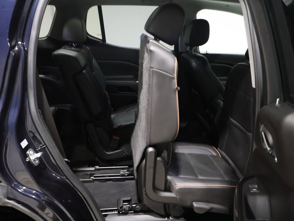 Used 2022 GMC Acadia AT4 w/ GMC Pro Grade Package image 20