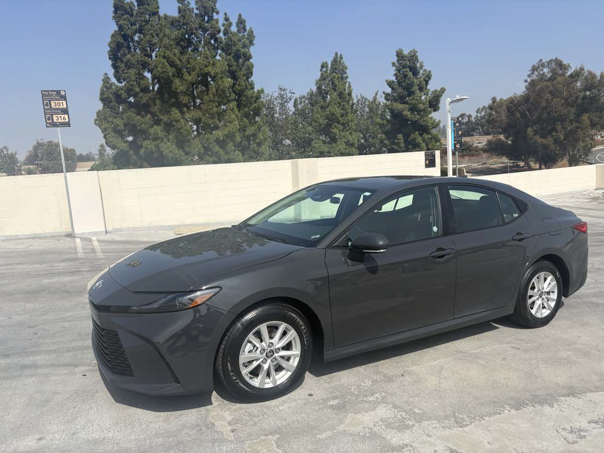 Used 2026 Toyota Camry LE FWD image 2