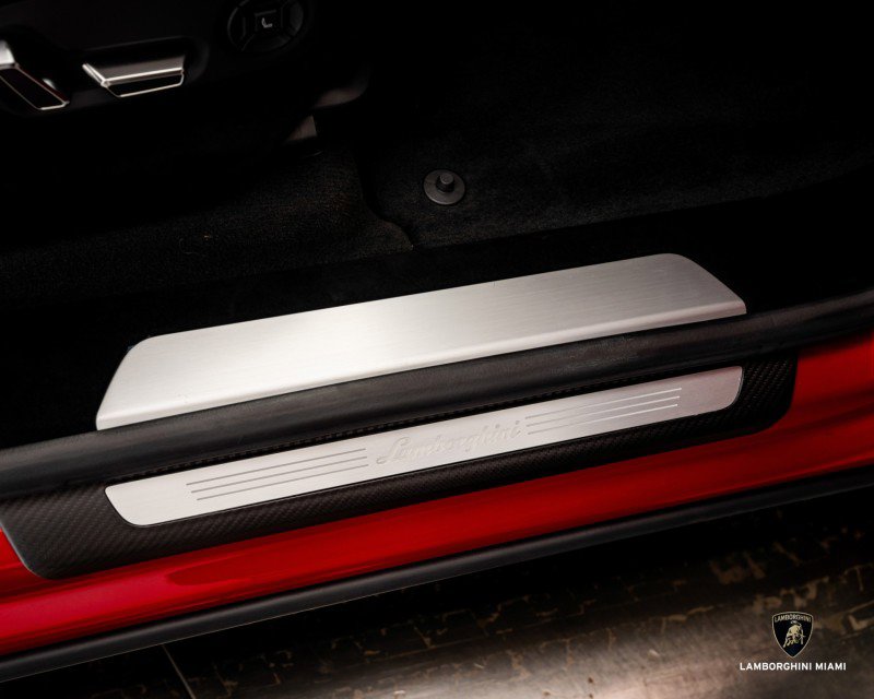Used 2023 Lamborghini Urus Performante image 42