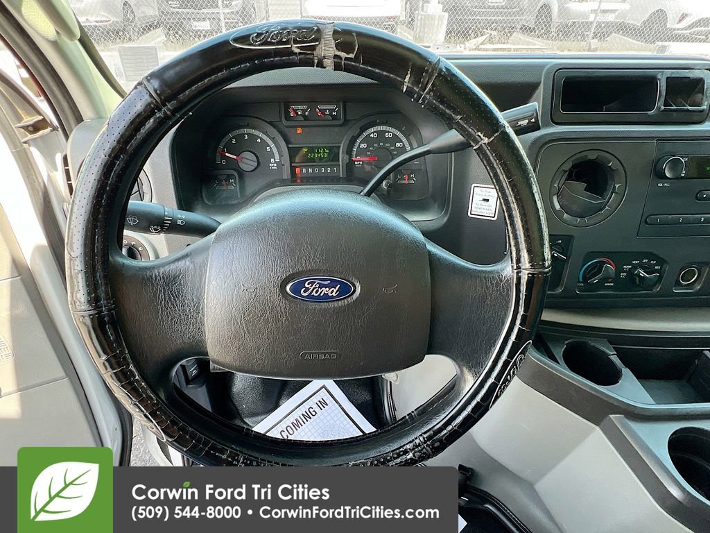 Used 2015 Ford E-350 and Econoline 350 Super Duty RWD image 6