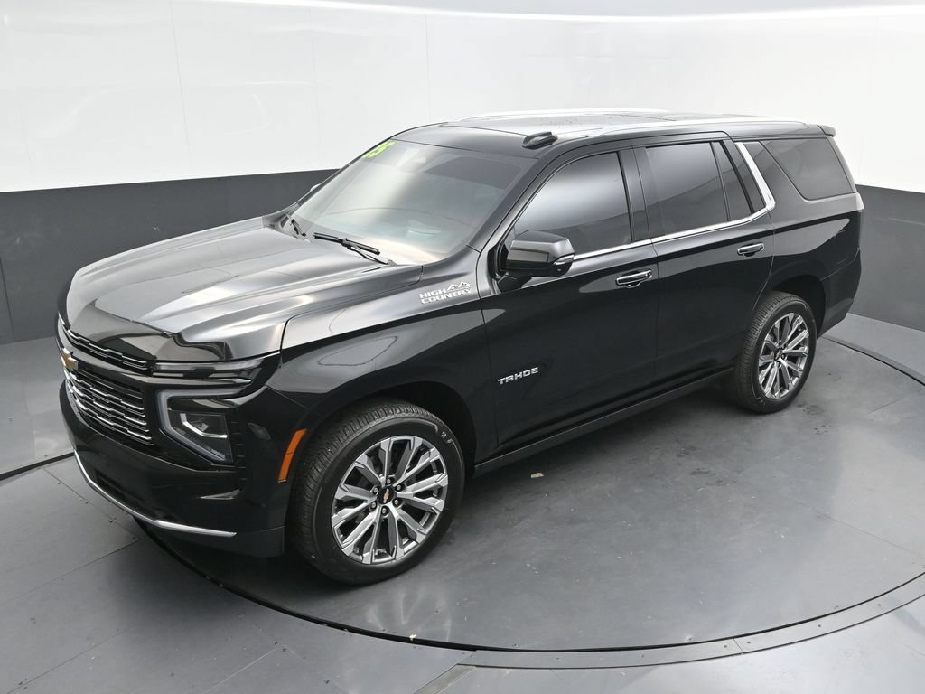 Used 2025 Chevrolet Tahoe High Country AWD/4WD image 34