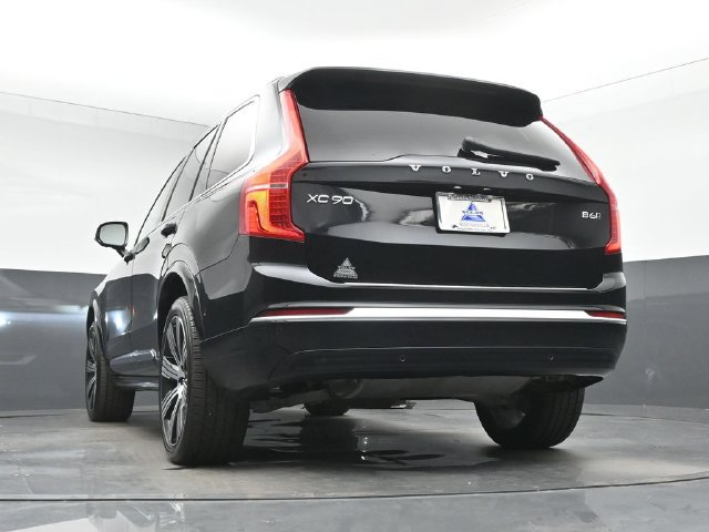Used 2023 Volvo XC90 B6 Ultimate w/ Protection Package Premier AWD/4WD image 42