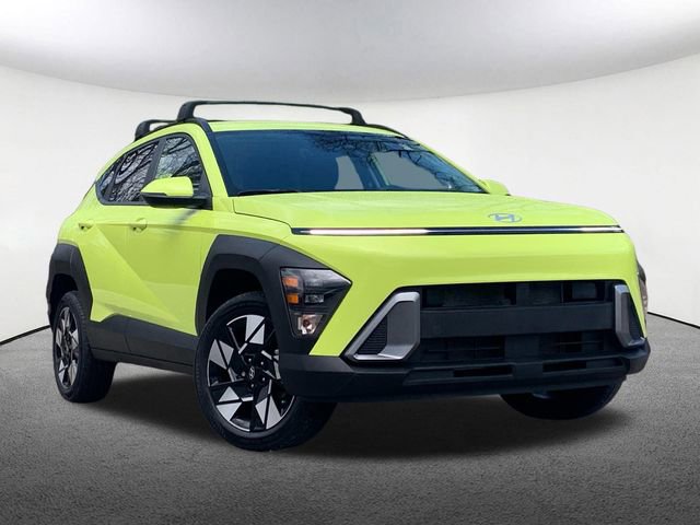 Used 2025 Hyundai Kona SEL image 2