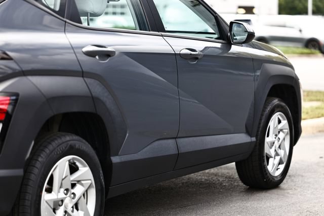 Used 2024 Hyundai Kona SE AWD/4WD image 8