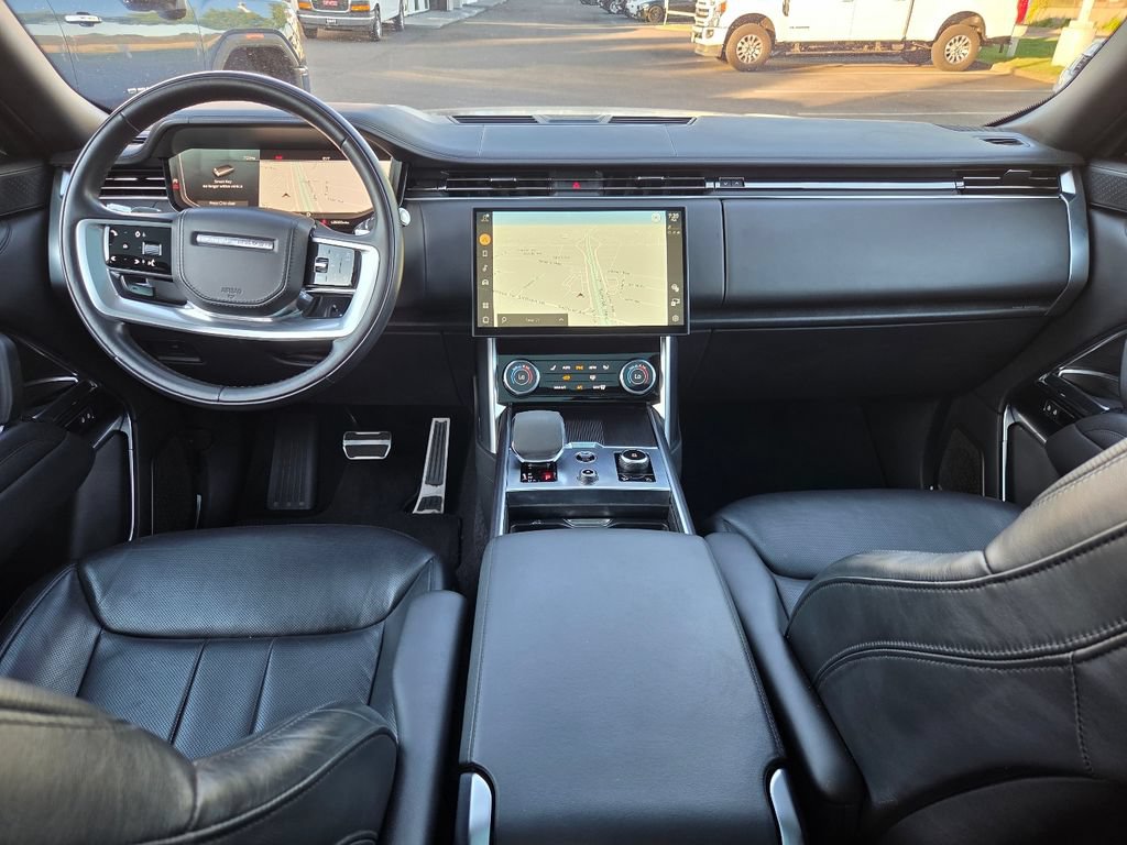 Used 2022 Land Rover Range Rover Long Wheelbase First Edition AWD/4WD image 12