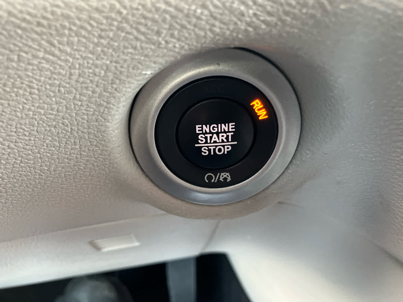 Used 2023 Chrysler Pacifica Touring-L image 24