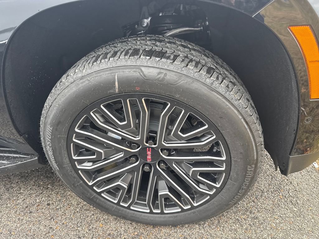 New 2026 GMC Yukon XL Elevation image 4