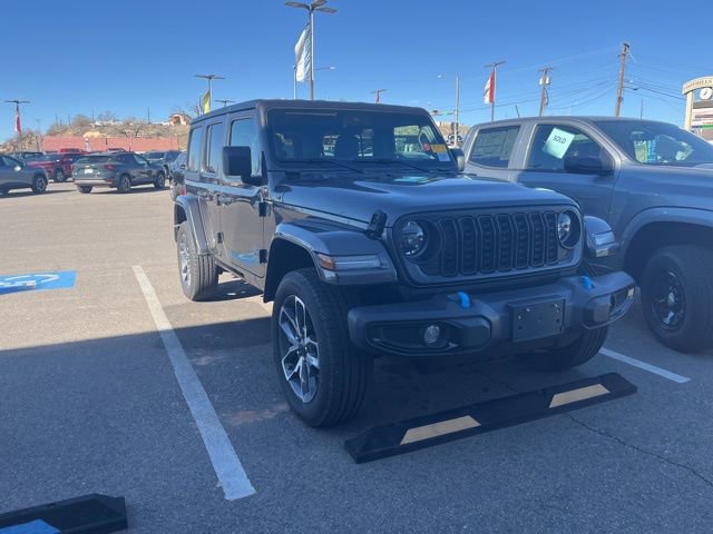 Used 2024 Jeep Wrangler Unlimited w/ Convenience Group image 3