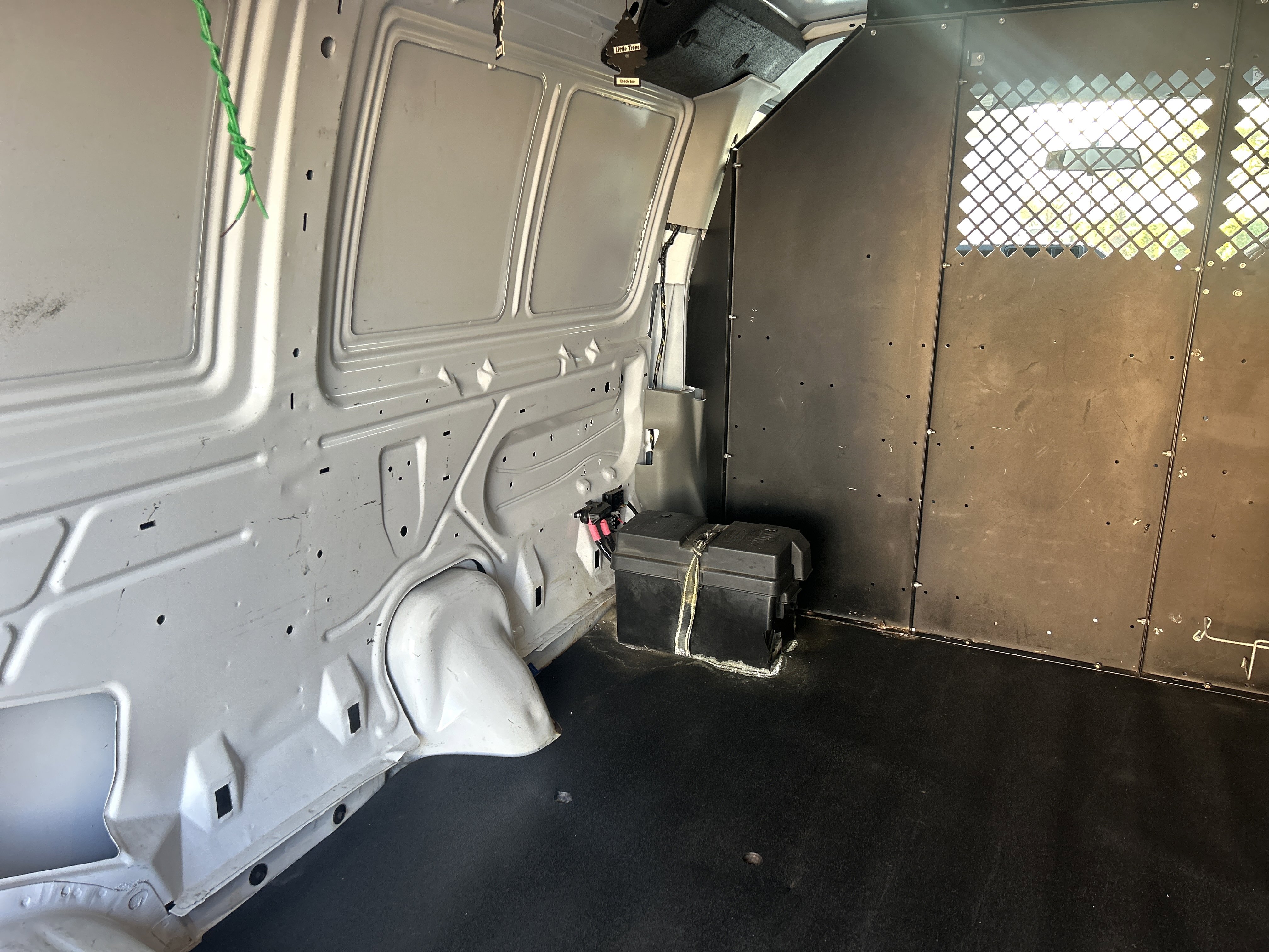 Used 2013 Ford E-150 and Econoline 150 RWD image 29
