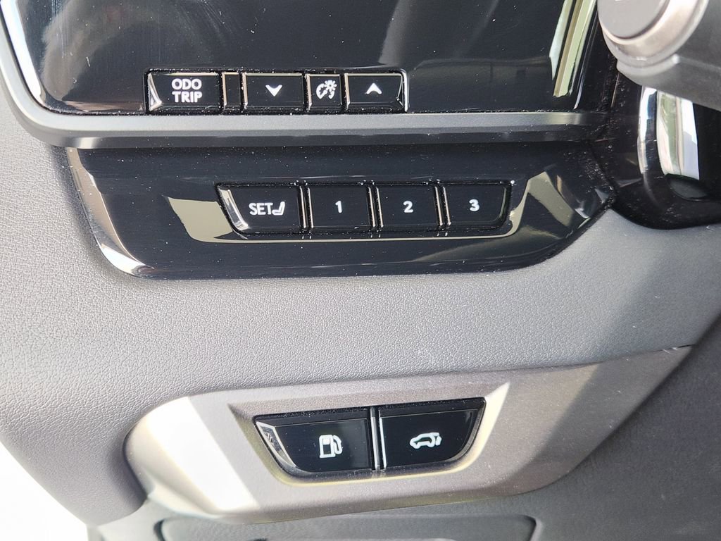 Used 2025 Lexus RX 350 Premium w/ Accessory Package (Z1) image 21