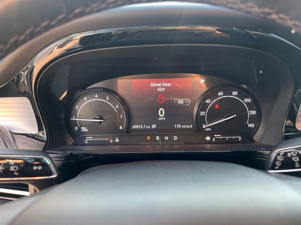 Used 2022 Lincoln Corsair AWD w/ Premium Package image 26