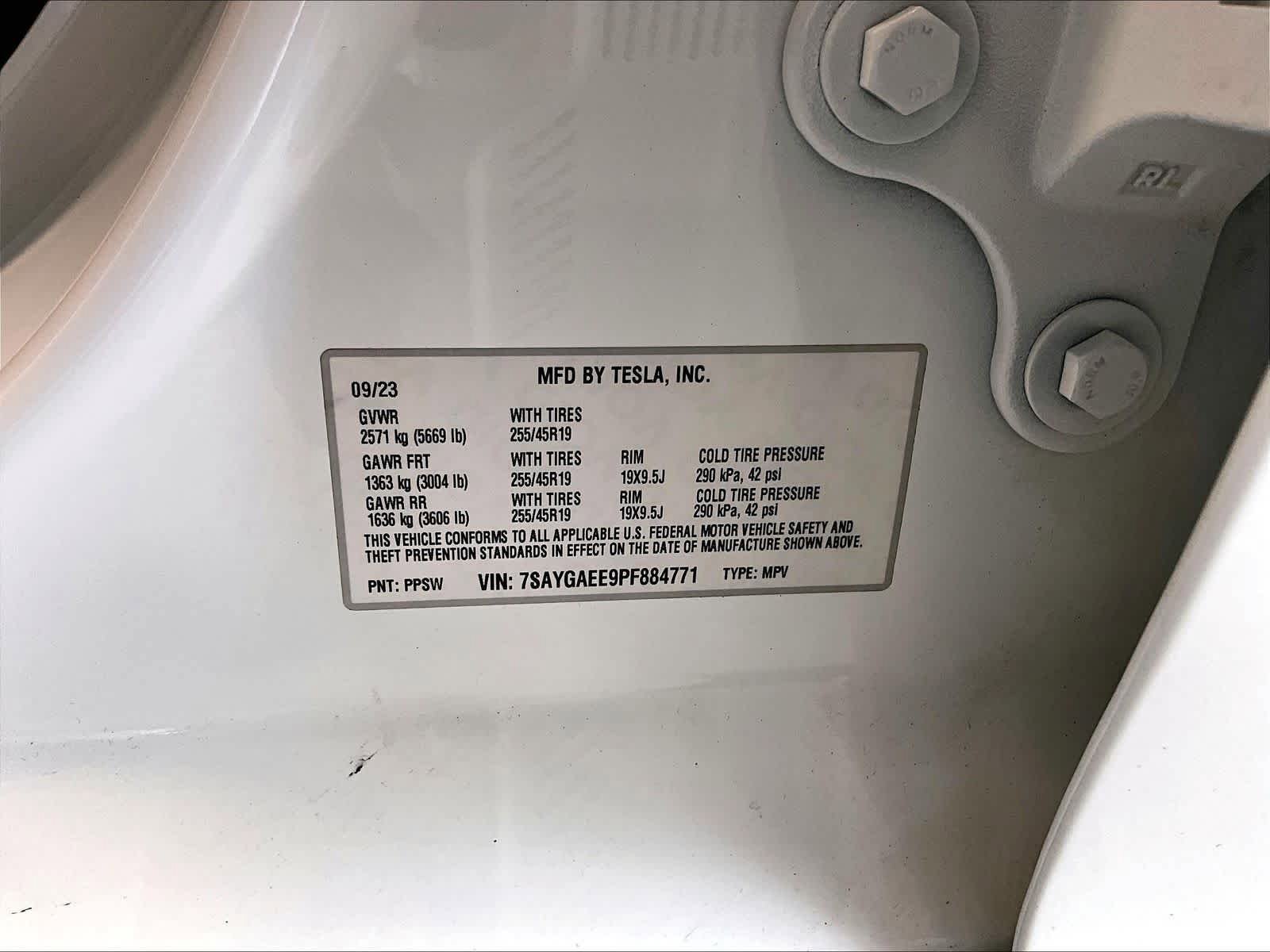 Used 2023 Tesla Model Y AWD image 37