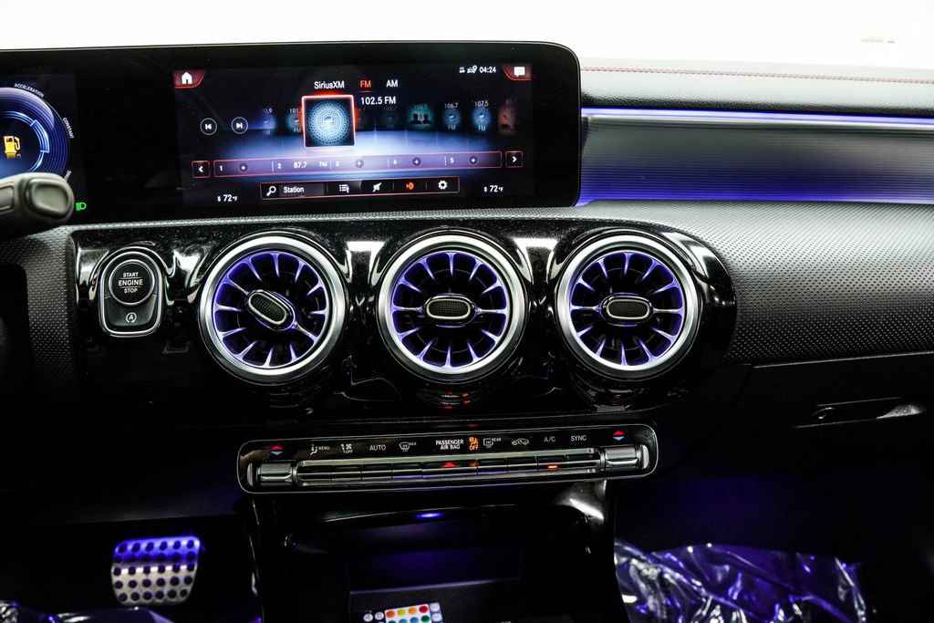 Used 2022 Mercedes-Benz CLA 250 image 24