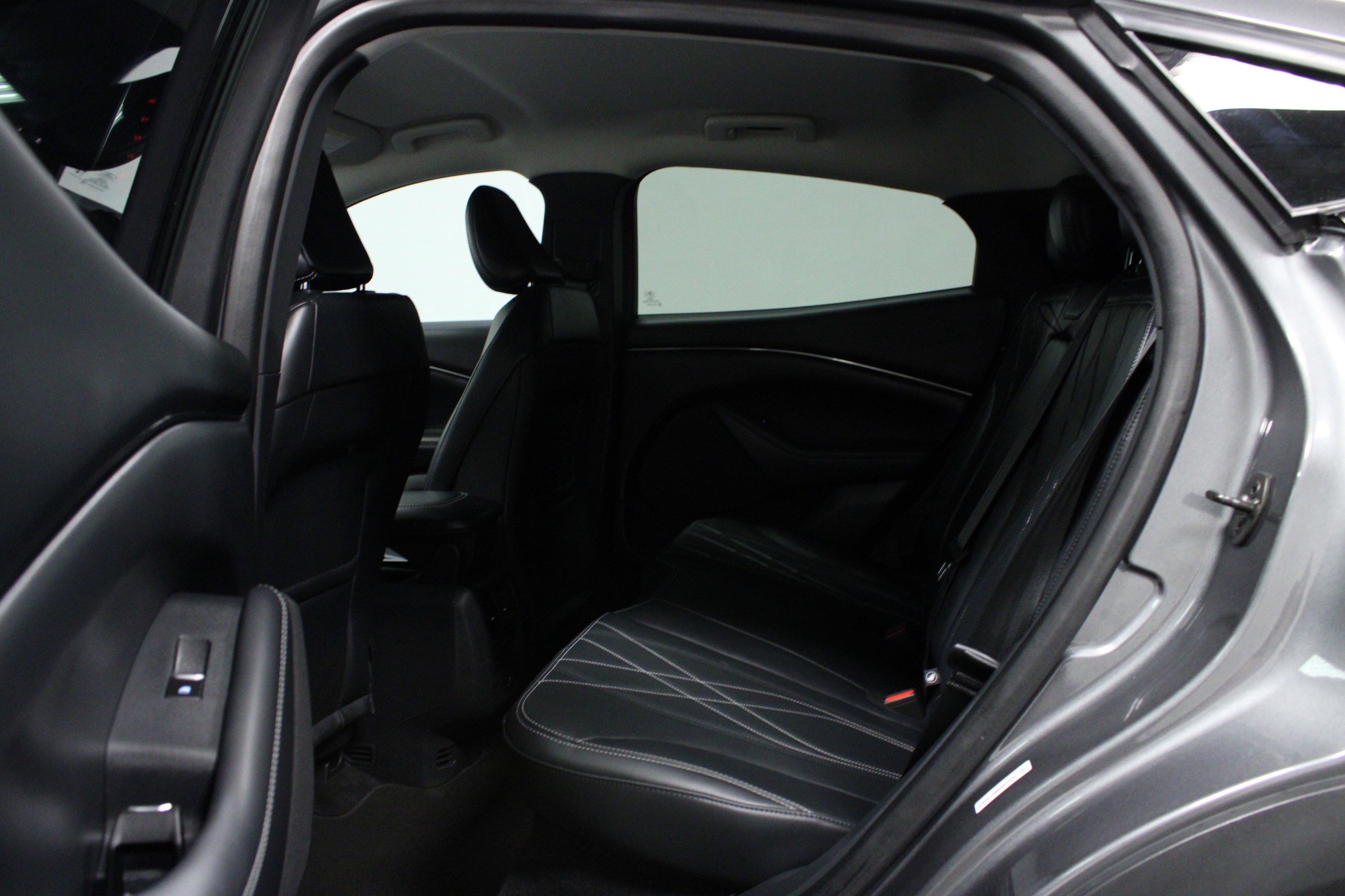 Used 2021 Ford Mustang Mach-E Select image 13