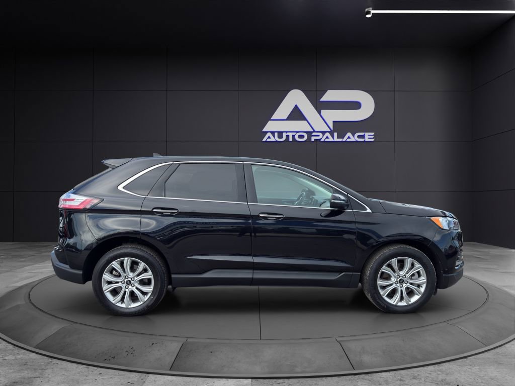 Used 2024 Ford Edge Titanium image 8