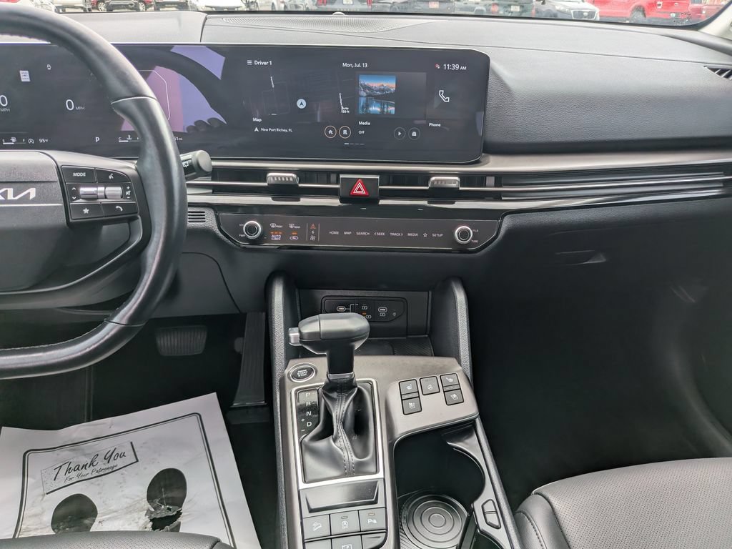 Certified 2026 Kia Sportage SX FWD image 16