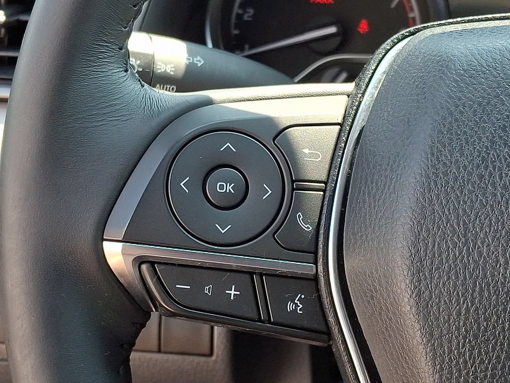 Certified 2020 Toyota Camry XLE AWD/4WD image 22