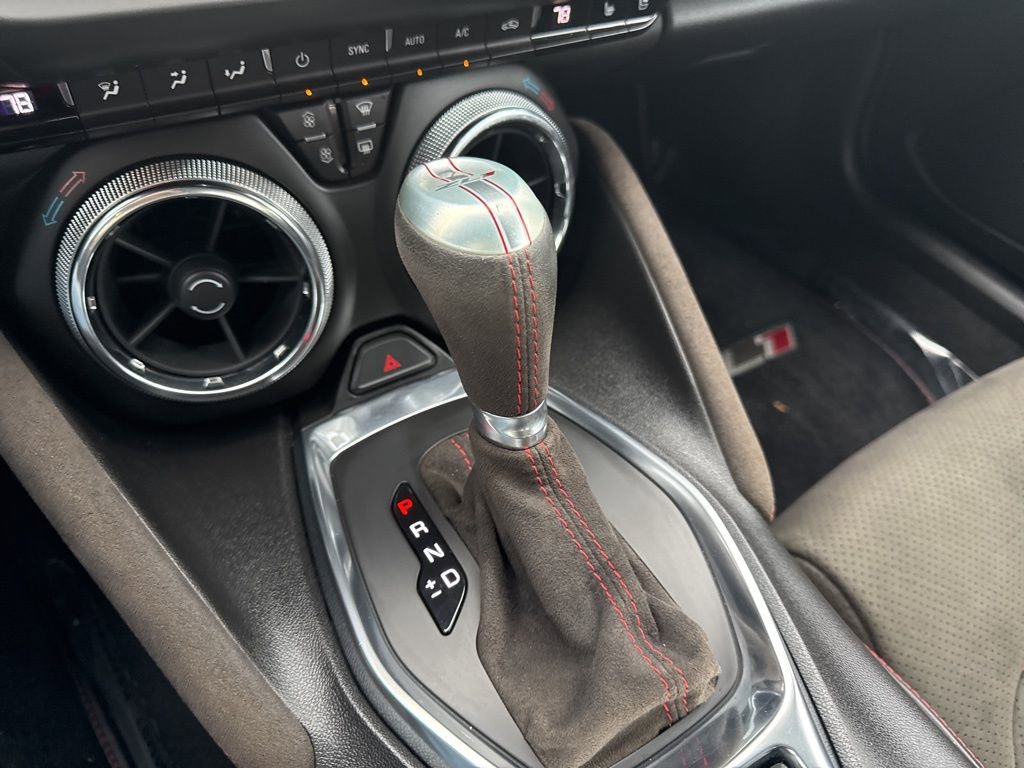 Used 2018 Chevrolet Camaro ZL1 image 16