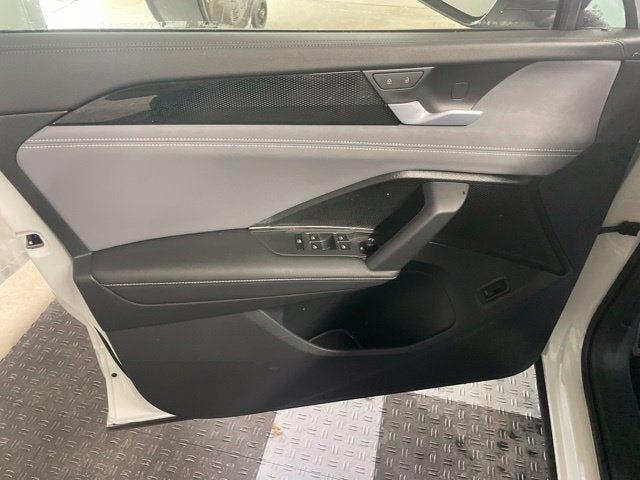 Certified 2026 Volkswagen Tiguan SE R-Line FWD image 14
