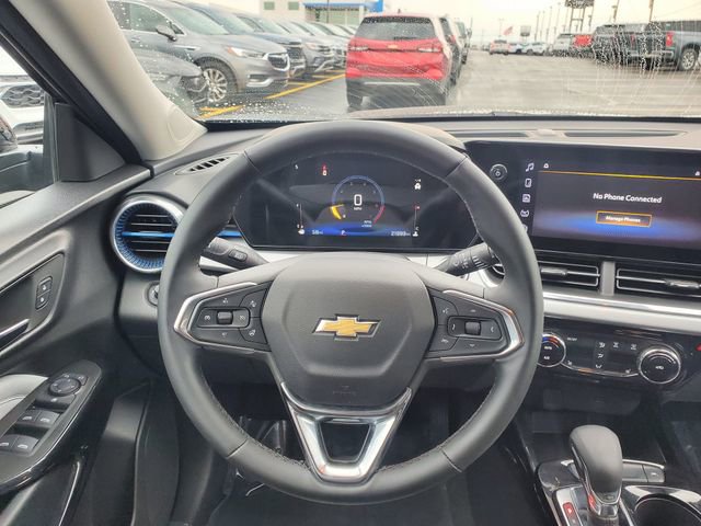 Certified 2025 Chevrolet Trax LT w/ Driver Confidence Package FWD image 16