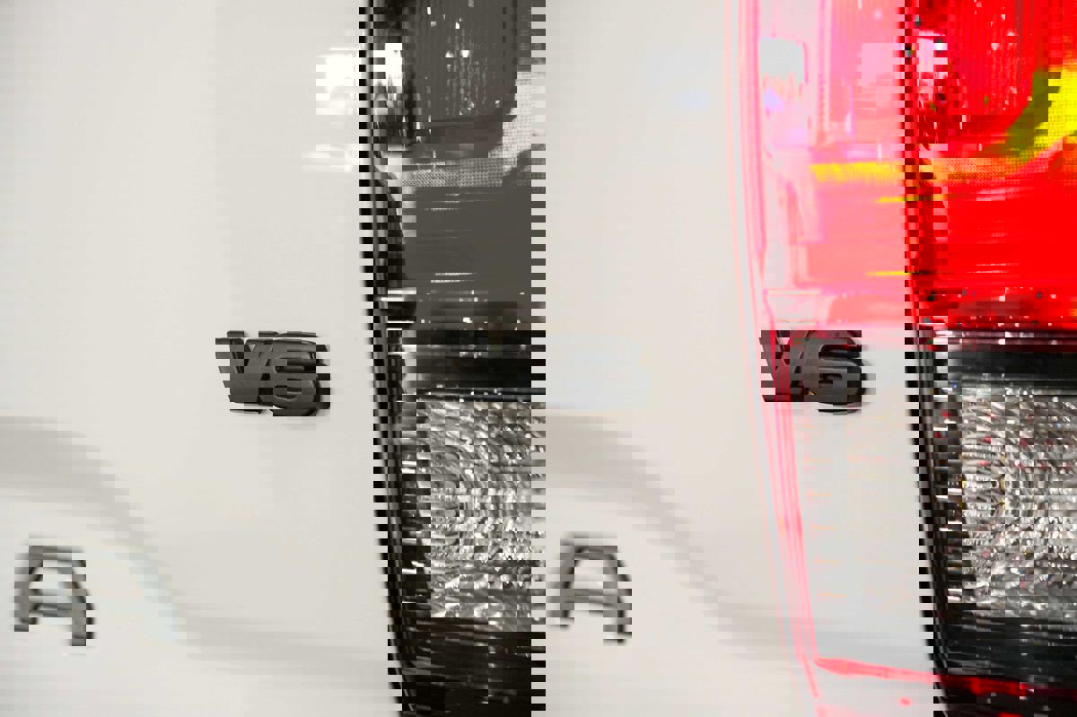 Used 2018 Toyota Tacoma TRD Sport w/ Technology Package image 11