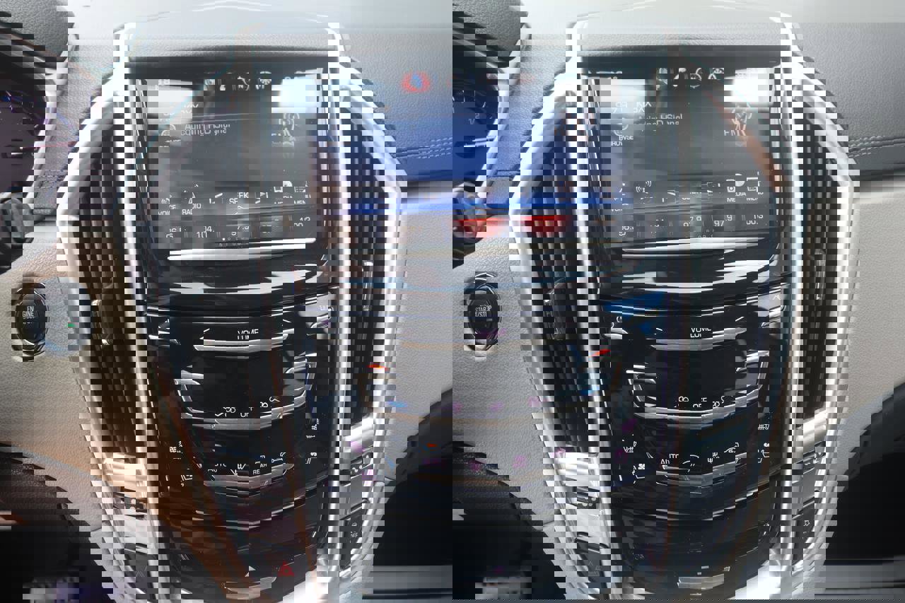 Used 2016 Cadillac SRX Premium image 26