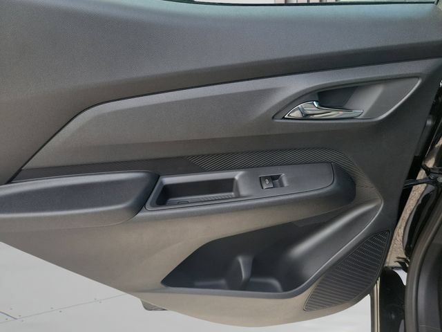 New 2027 Chevrolet Bolt LT w/ Comfort Package FWD image 11