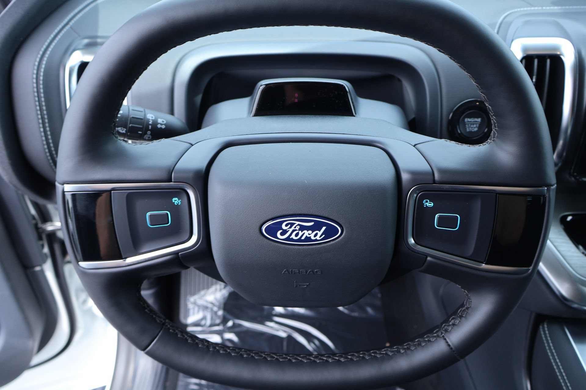 New 2027 Ford Expedition Platinum w/ Driver's Package AWD/4WD image 3
