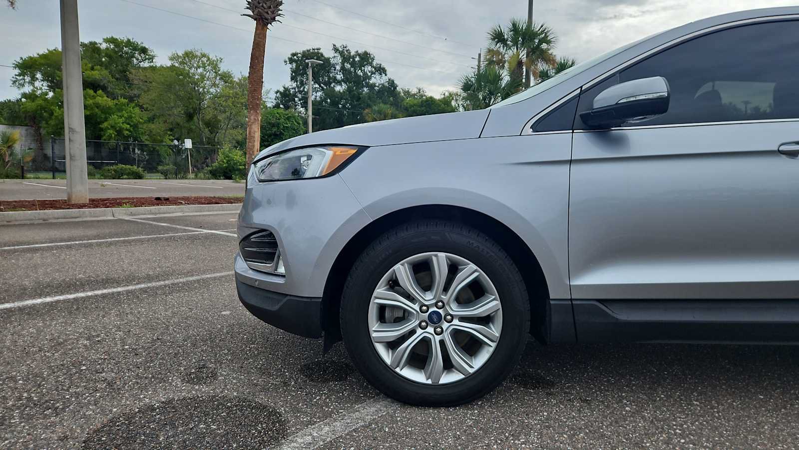 Used 2022 Ford Edge Titanium AWD/4WD image 18