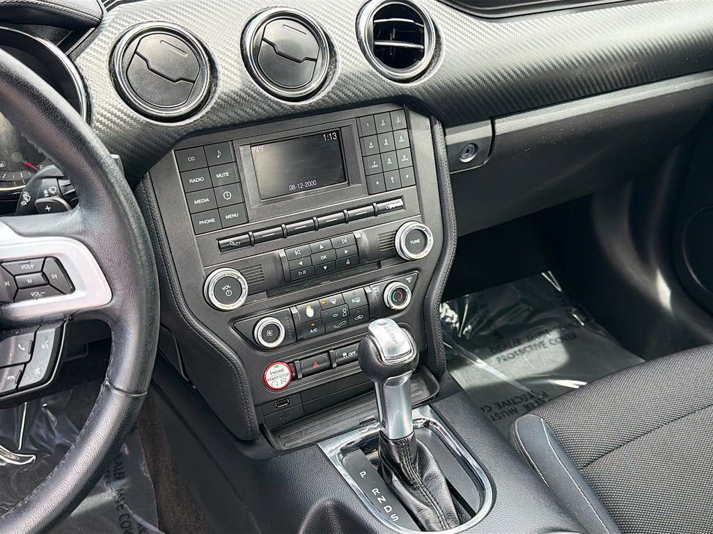 Used 2017 Ford Mustang Coupe image 25