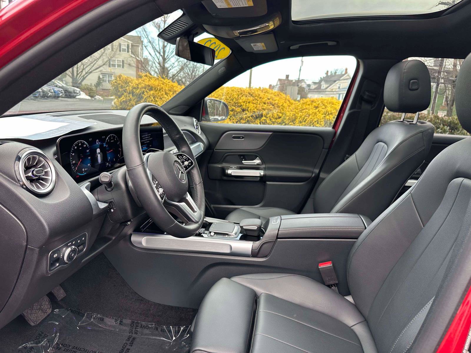 Certified 2022 Mercedes-Benz GLB 250 4MATIC image 17