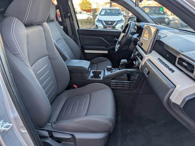 Used 2024 Toyota Tacoma TRD Off-Road image 31