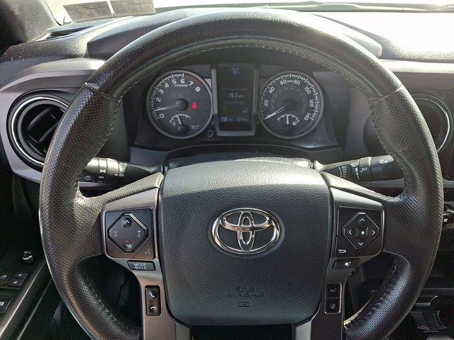 Used 2018 Toyota Tacoma TRD Off-Road image 18