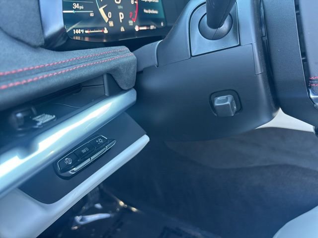 Used 2023 Chevrolet Corvette Stingray Premium Cpe w/ Z51 Performance Package image 8