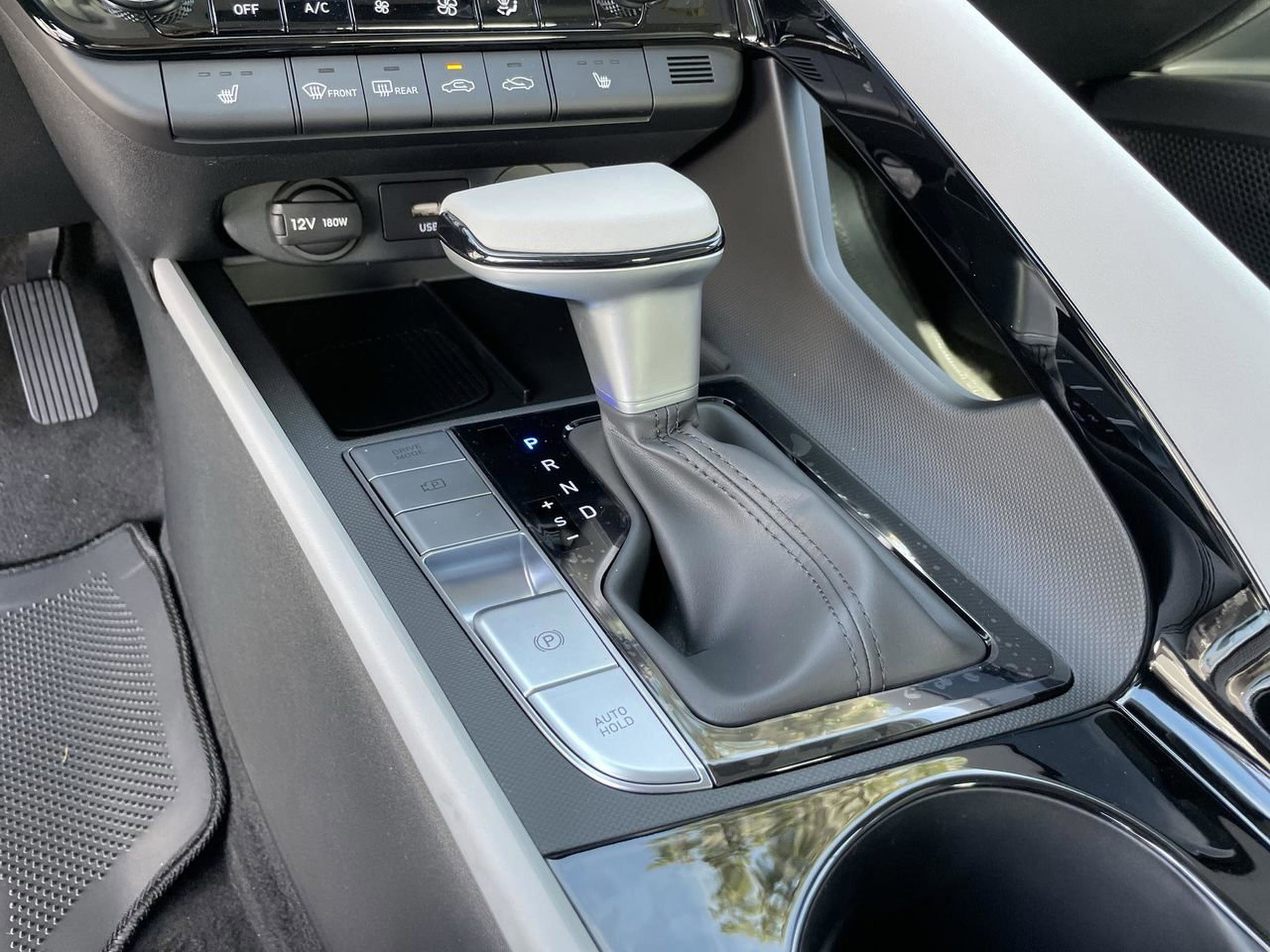 New 2026 Hyundai Elantra Limited w/ Cargo Package image 14