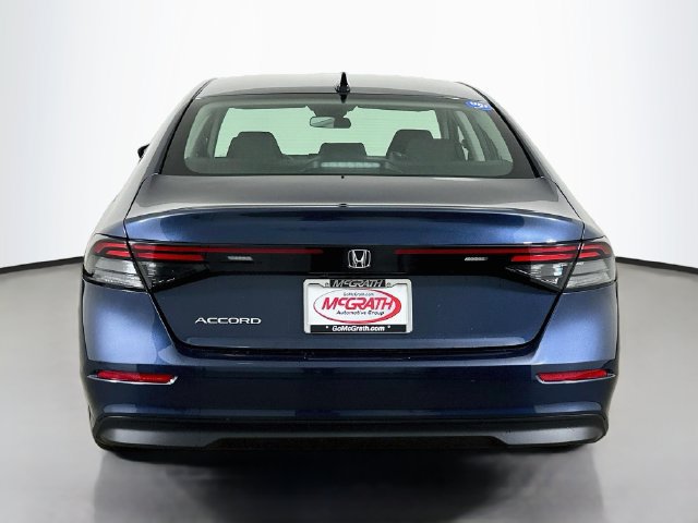 Used 2025 Honda Accord SE image 18