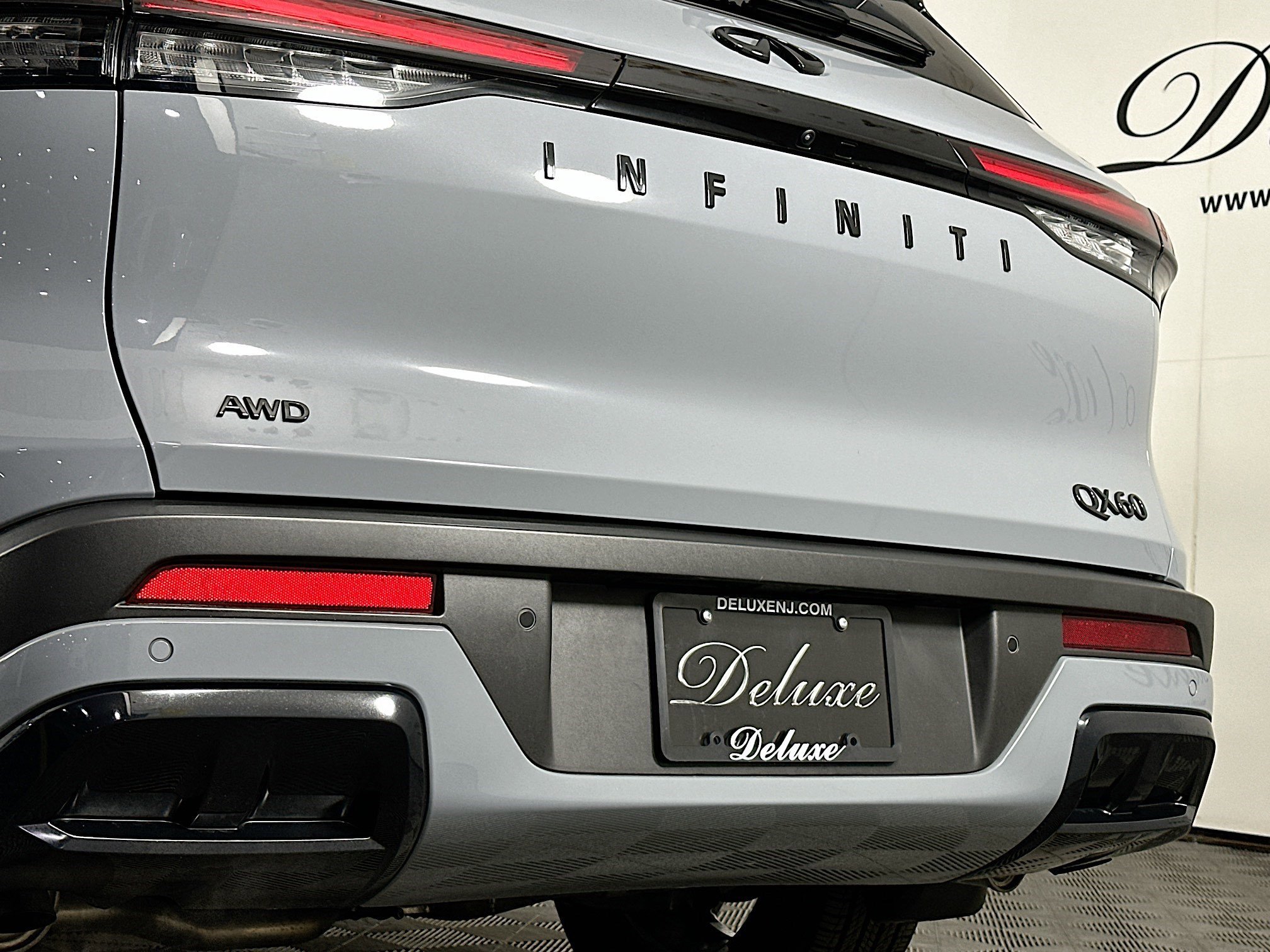 Used 2025 INFINITI QX60 Luxe w/ Black Edition image 27