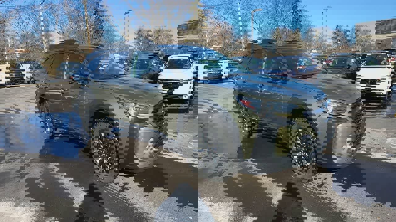 Used 2023 Subaru Outback Onyx Edition image 2