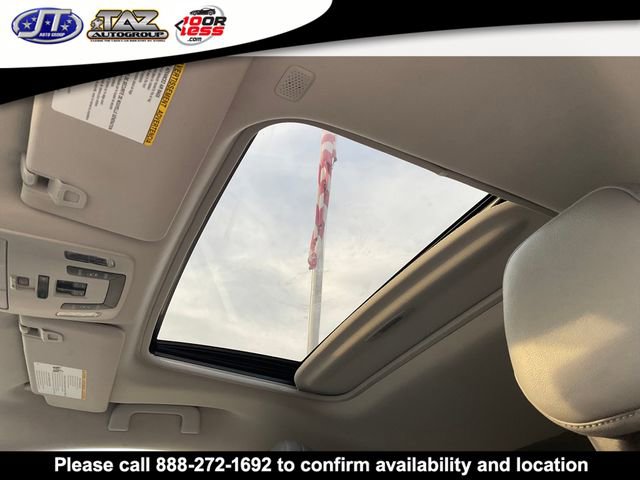 Used 2022 Toyota Sienna XLE image 12