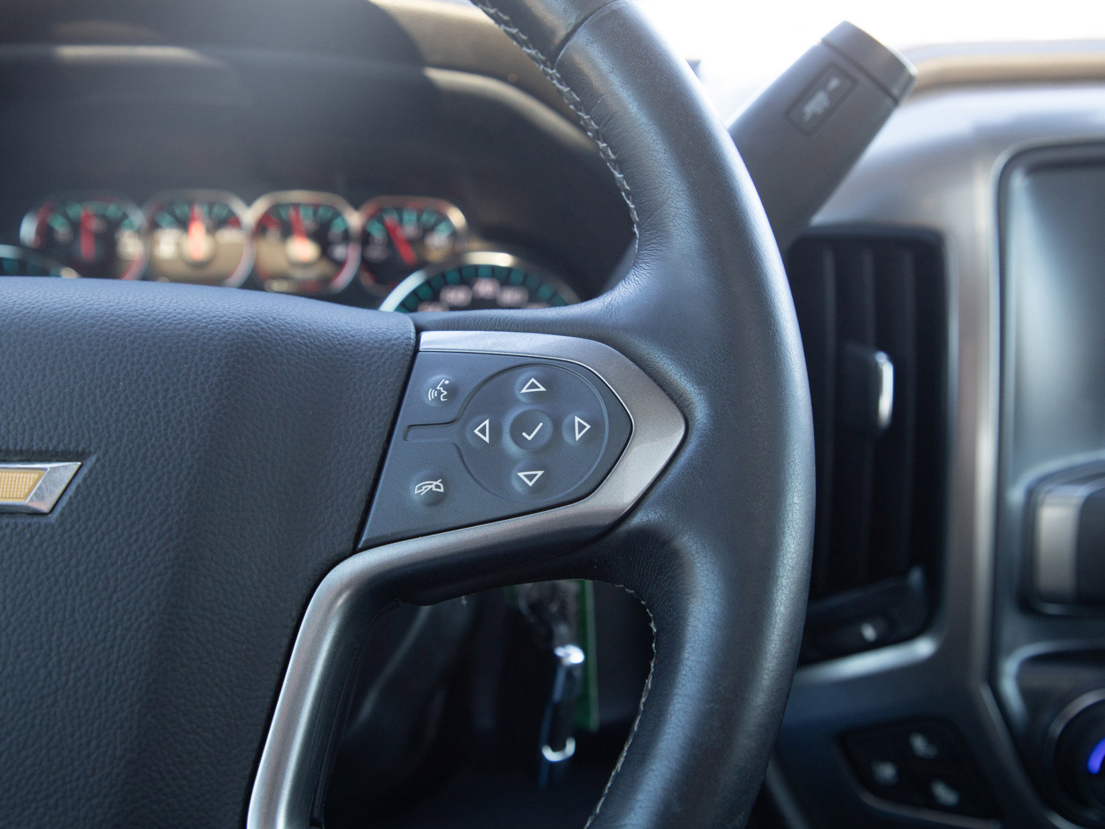 Used 2019 Chevrolet Silverado 2500 LTZ image 25