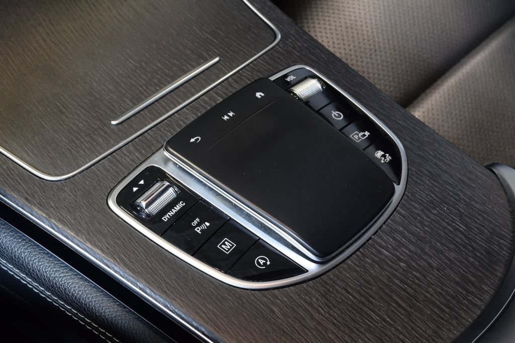 Used 2021 Mercedes-Benz GLC 300 4MATIC image 26