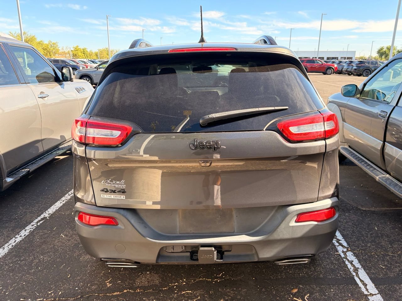 Used 2017 Jeep Cherokee High Altitude AWD/4WD image 6