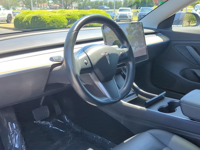 Used 2018 Tesla Model 3 Long Range RWD image 9