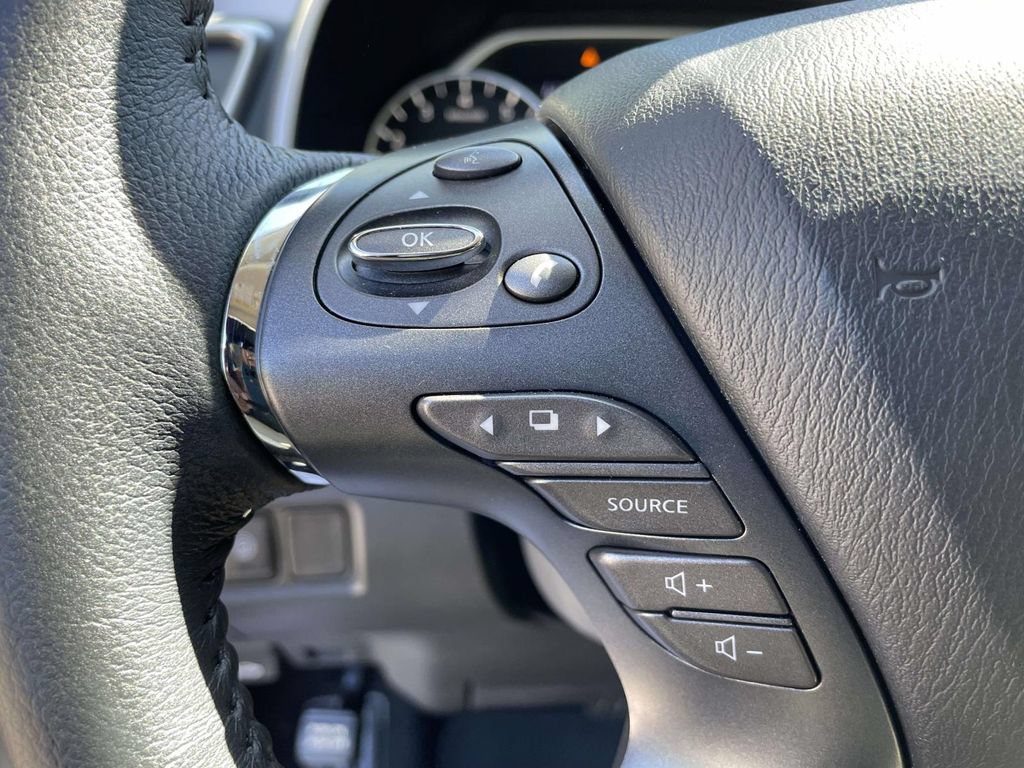 Used 2024 Nissan Murano SV w/ SV Midnight Edition Package FWD image 20