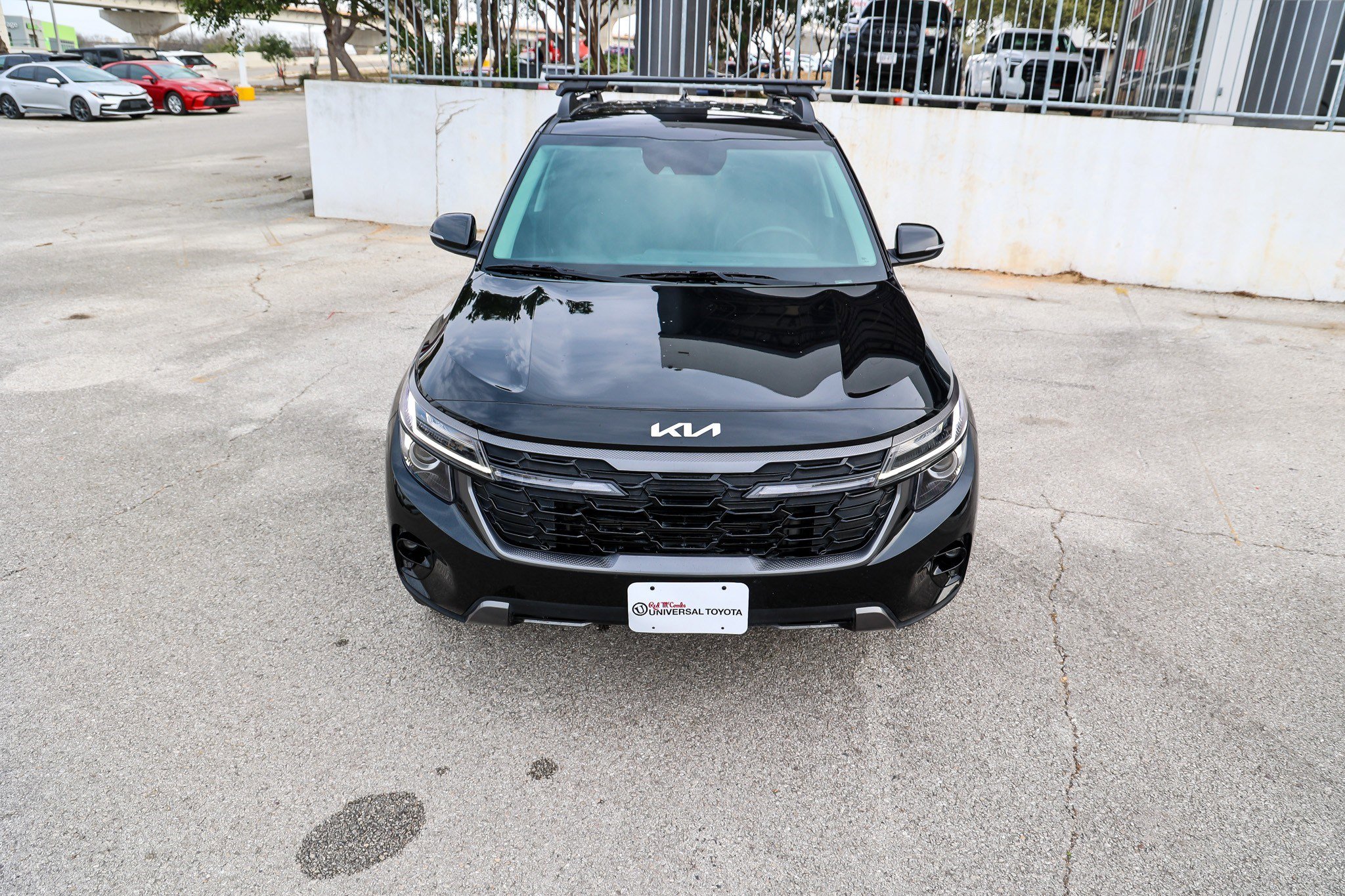 Used 2024 Kia Seltos X-Line image 4