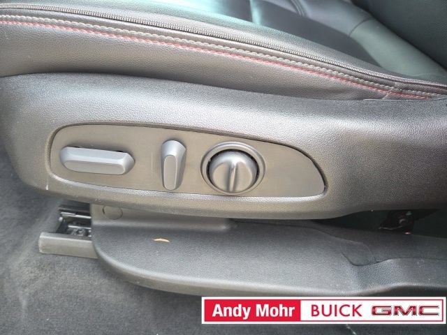 Used 2023 Chevrolet Traverse RS AWD/4WD image 29