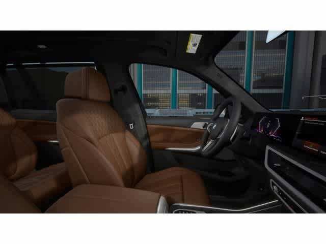 New 2026 BMW X7 xDrive40i w/ M Sport Package AWD/4WD image 9