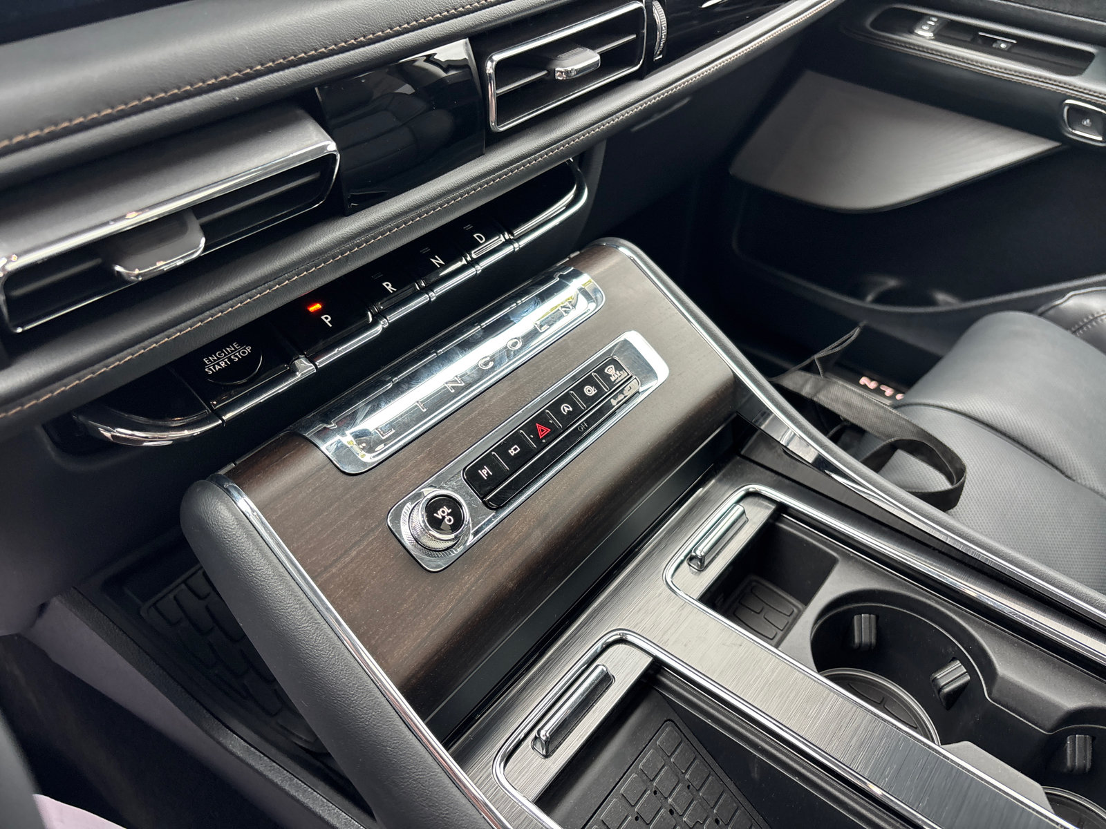 New 2026 Lincoln Aviator Reserve AWD/4WD image 22